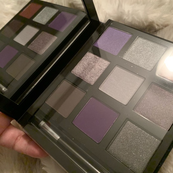 BNIB Flesh Made in Italy in Starshine Eye Shadow Shimmer and Mattes - Picture 2 of 5
